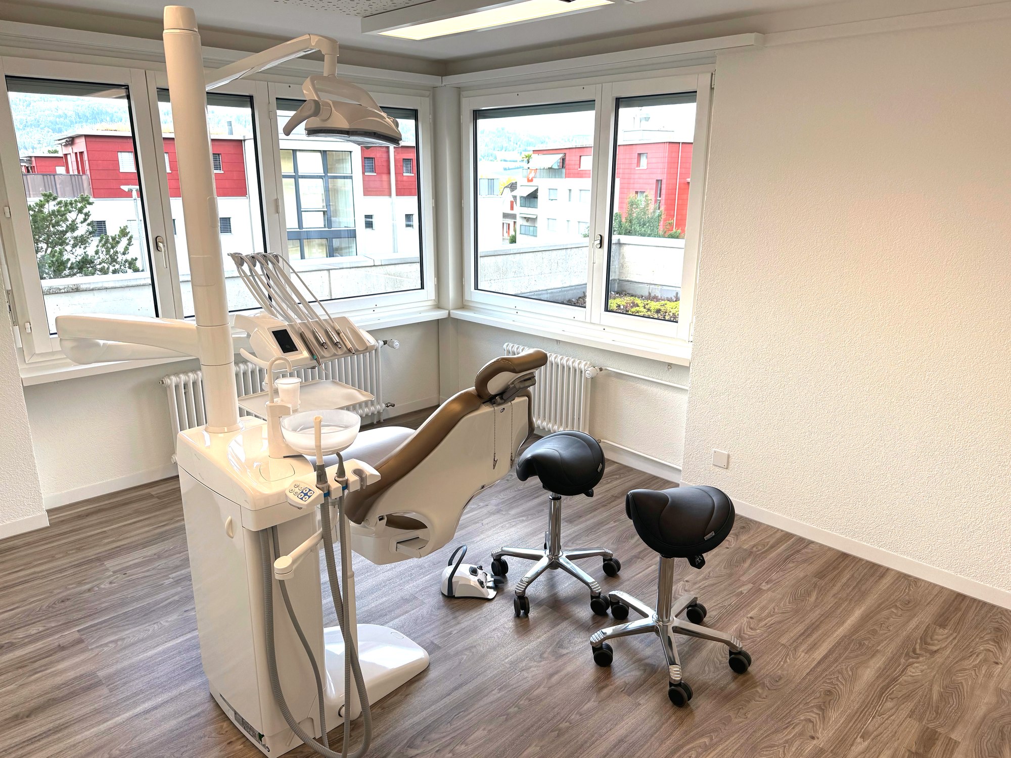Treatment room 1 at SmileHouse in Hitzkirch
